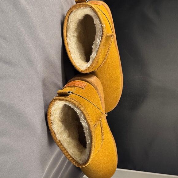 BEST FASHION Tan Ankle Booties - Picture 3 of 4